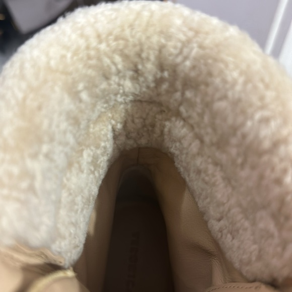 VERONICA BEARD
Westport Lamb Fur Suede Heeled Boots, NWT, size 10 - Picture 10 of 10